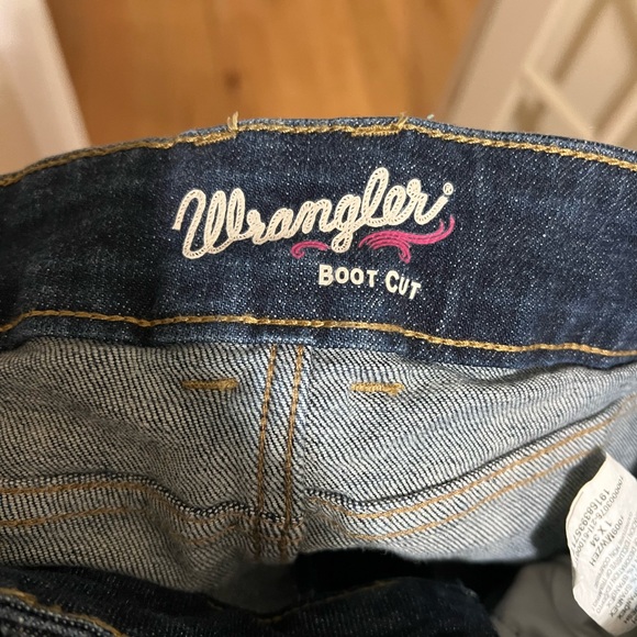 Wrangler Dark Blue Boot Leg Women's Jeans - Picture 5 of 5